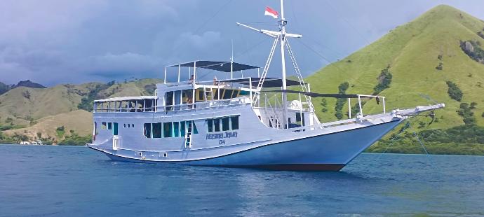boat trip lombok komodo